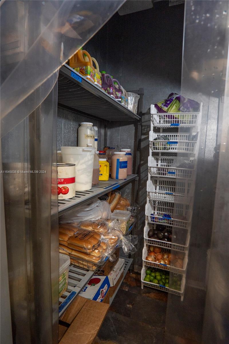 Подробнее / кв.футов $ 2024-12-20 0 Фото