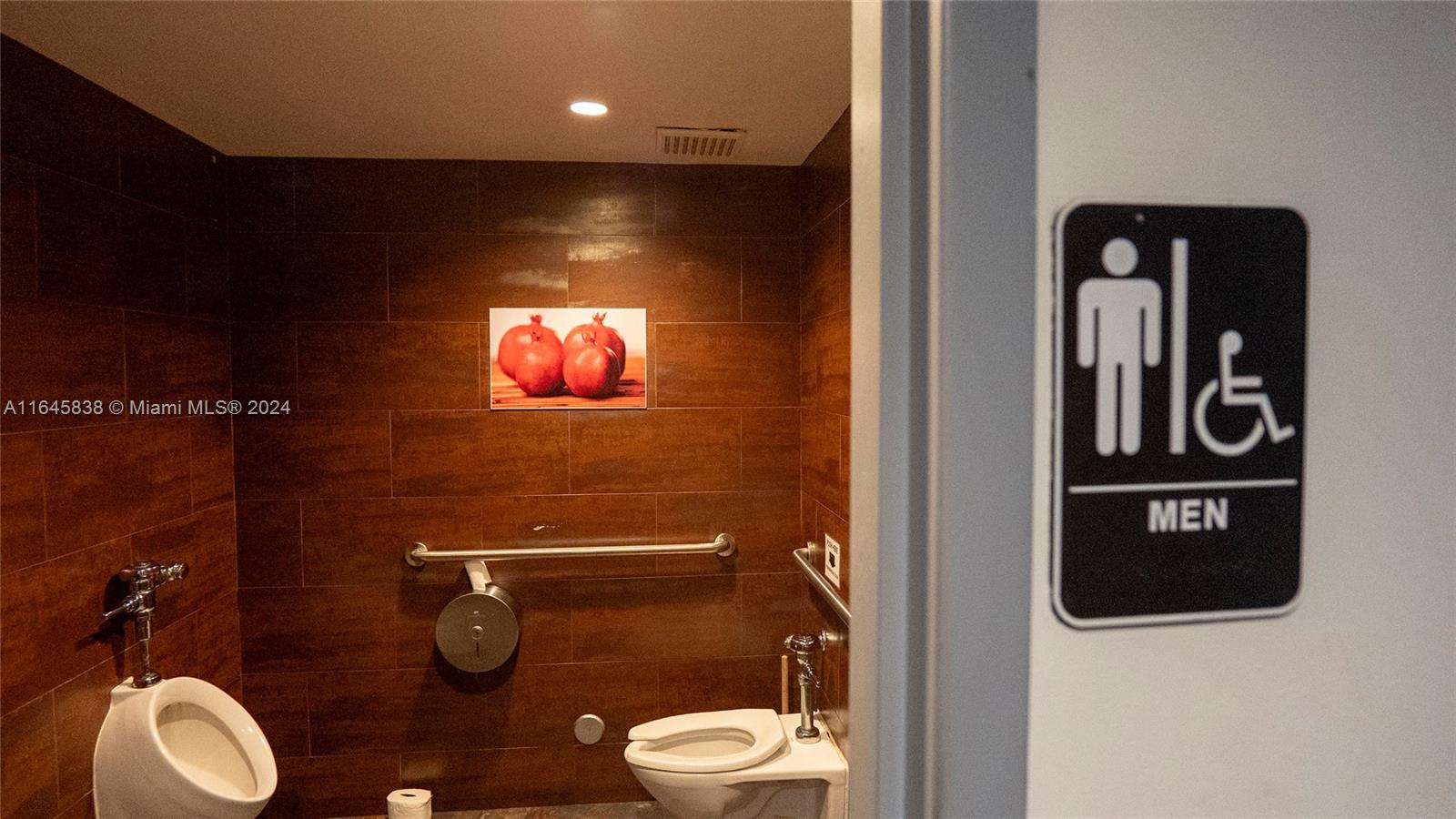 Подробнее / кв.футов $ 2024-12-20 0 Фото