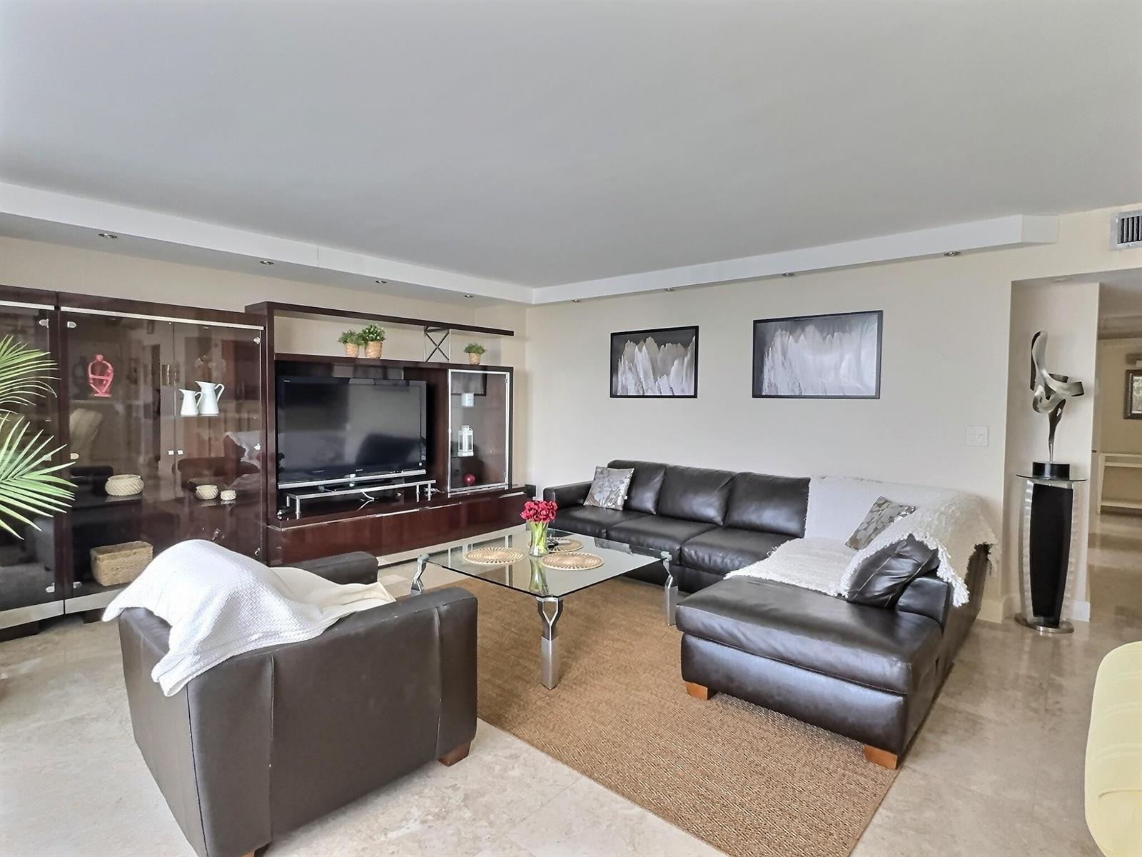Photo of 2030 Ocean #1626, Hallandale Beach, Florida, 33009 - Photo 10