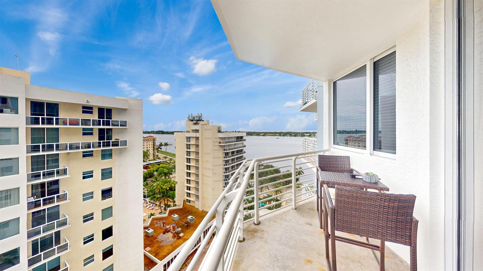 Ver detalles 1205 2 / 2 1175 sq. ft. $ 2026-05-23 0 foto