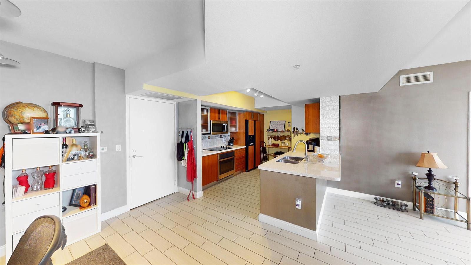 Ver detalles 1205 2 / 2 1175 sq. ft. $ 2026-05-23 0 foto