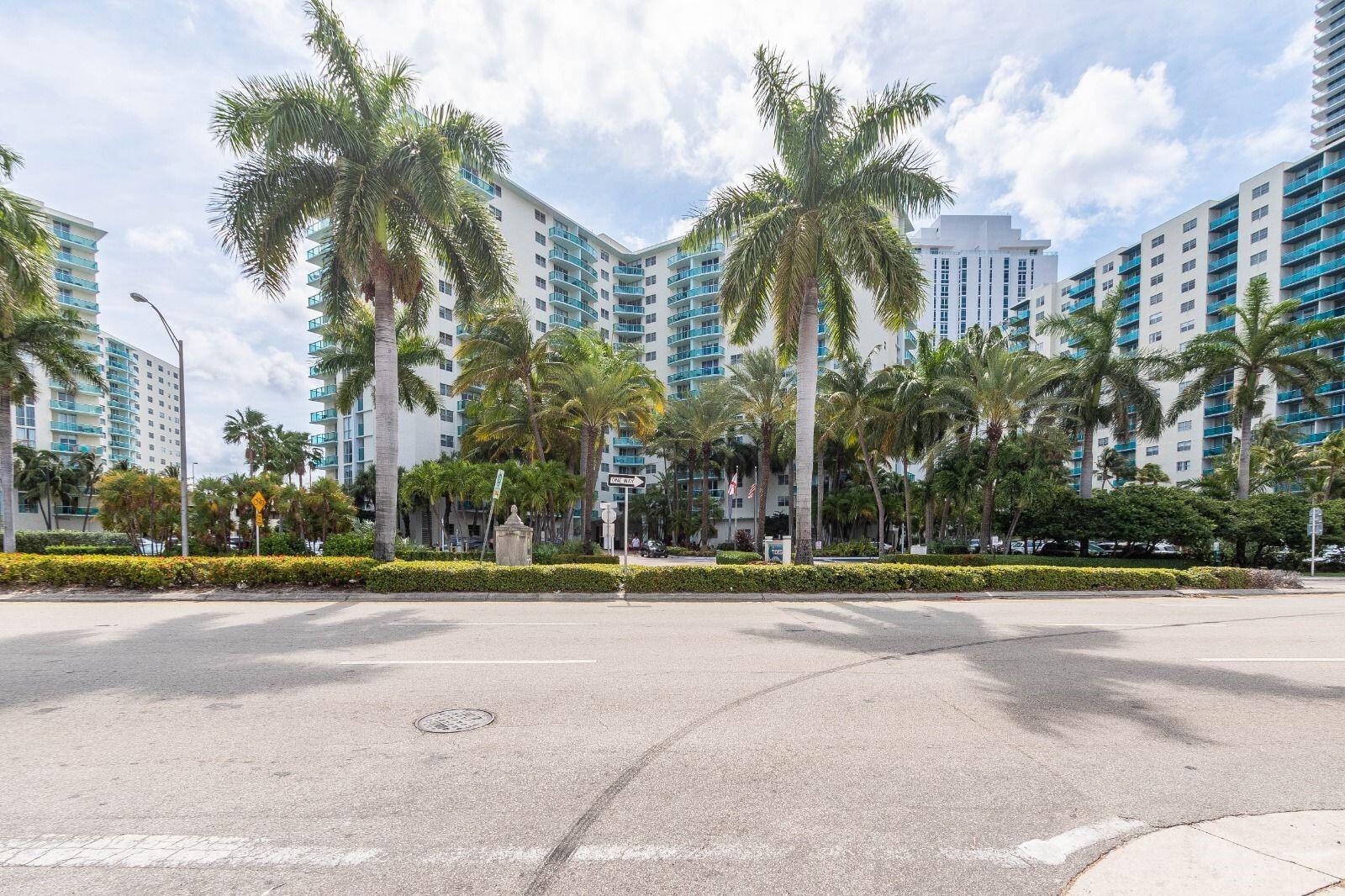 Photo of 3901 Ocean #14c, Hollywood, Florida, 33019 - Building