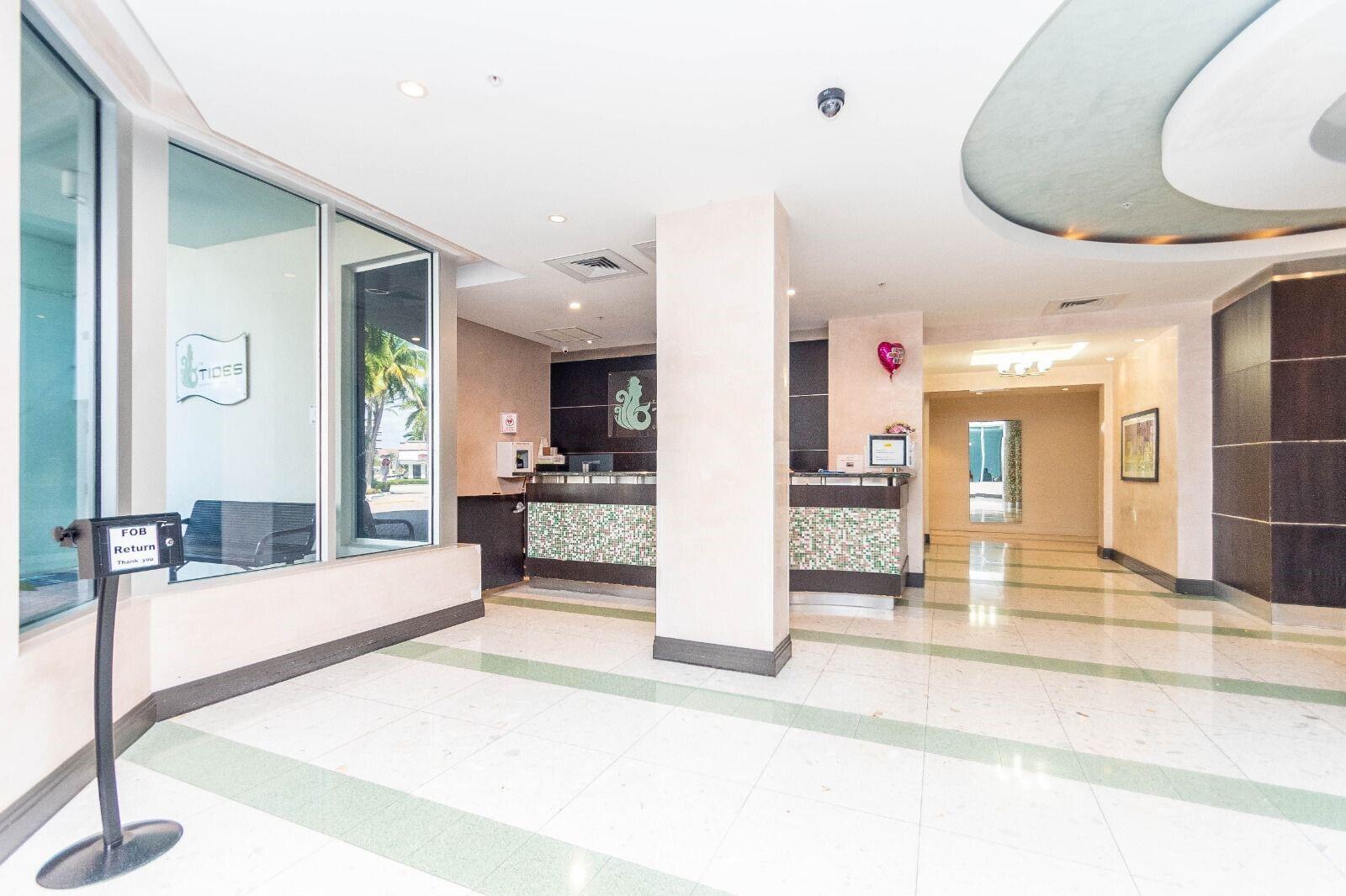 Photo of 3901 Ocean #14c, Hollywood, Florida, 33019 - Entry