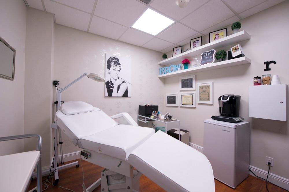Подробнее MedSpa Suites / 0 кв.футов $ 2025-09-04 0 Фото