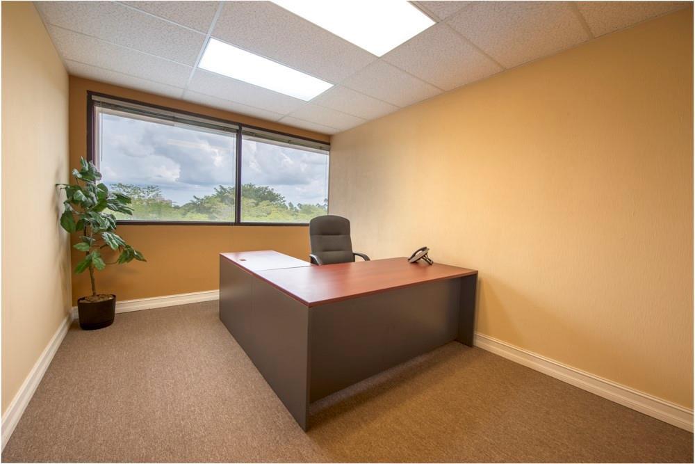 Подробнее Executive Suites / 0 кв.футов $ 2025-10-22 0 Фото