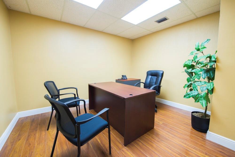 Подробнее Executive Suites / 0 кв.футов $ 2025-10-22 0 Фото