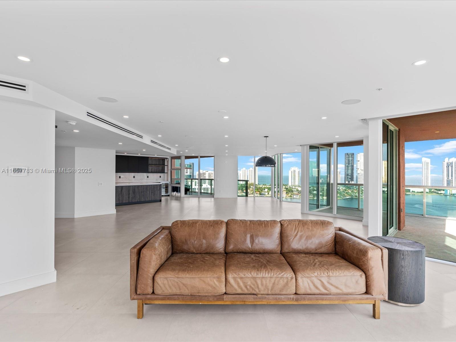 Photo of 3370 Hidden Bay Dr  #2900, Aventura, Florida, 33180 - 