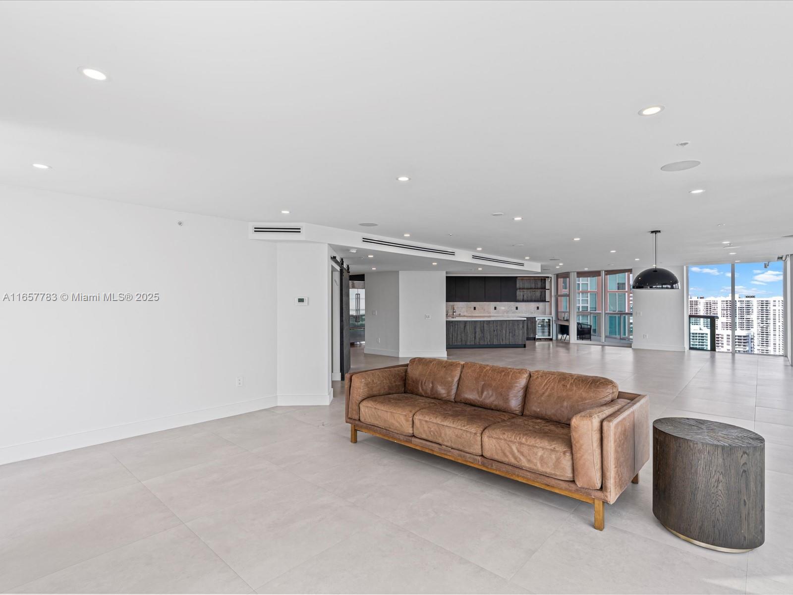 Photo of 3370 Hidden Bay Dr  #2900, Aventura, Florida, 33180 - 