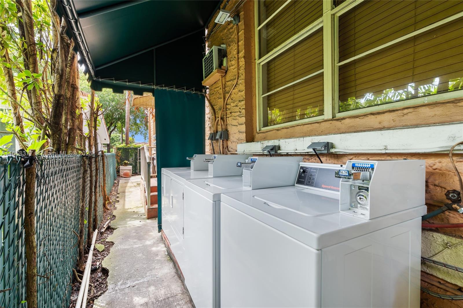   /   sq. ft. $ 2024-09-12 0 Photo