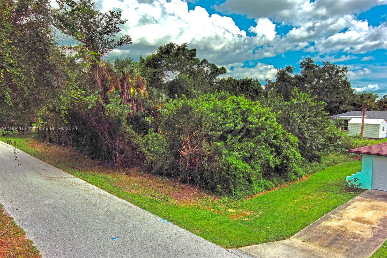 Ver detalles / sq. ft. $ 2024-09-23 0 foto