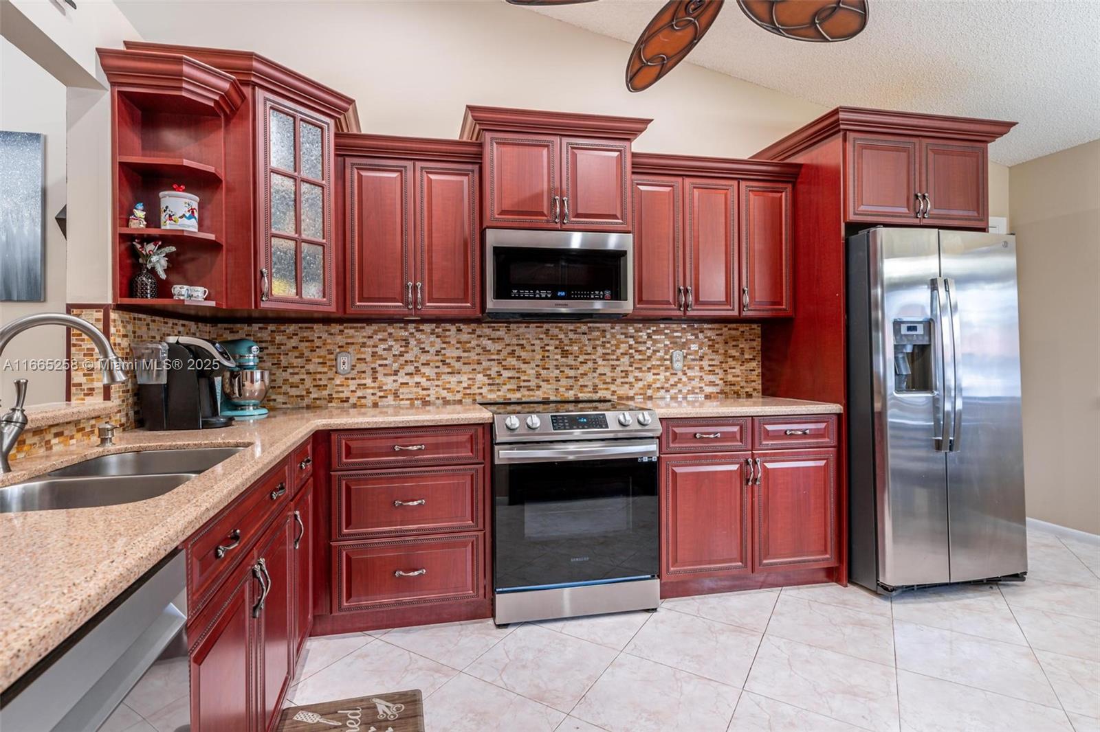 See details 7037 2 / 2 1492 sq. ft. $ 2025-08-02 0 Photo