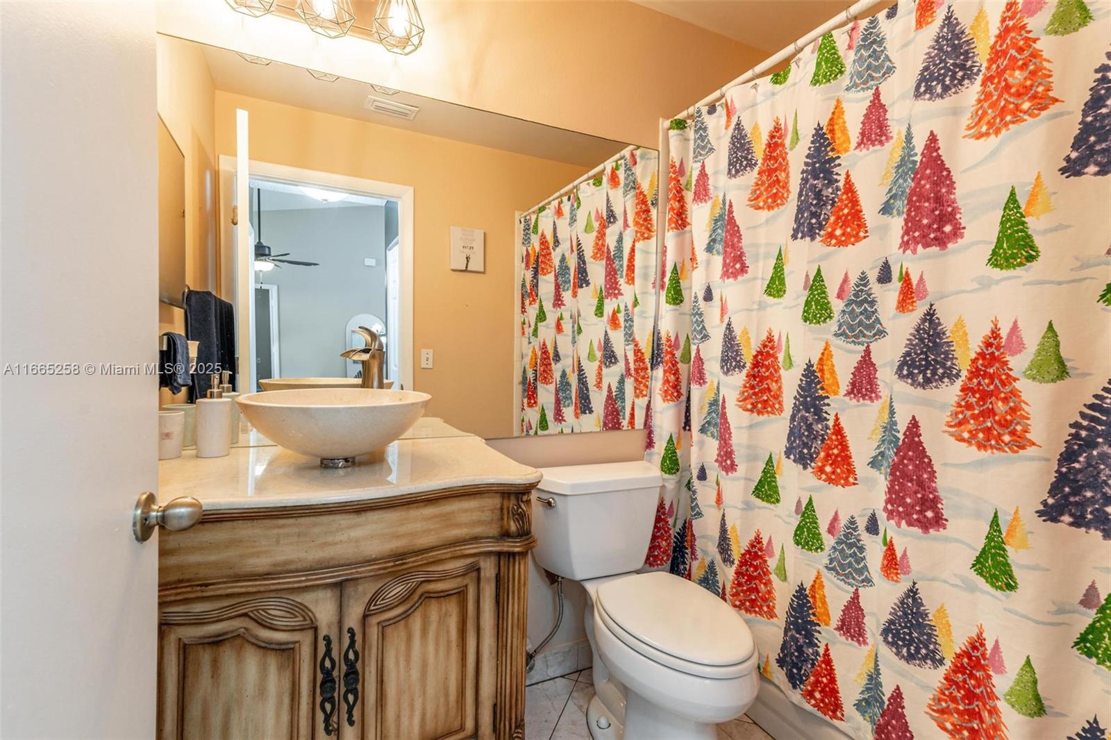 See details 7037 2 / 2 1492 sq. ft. $ 2025-08-02 0 Photo