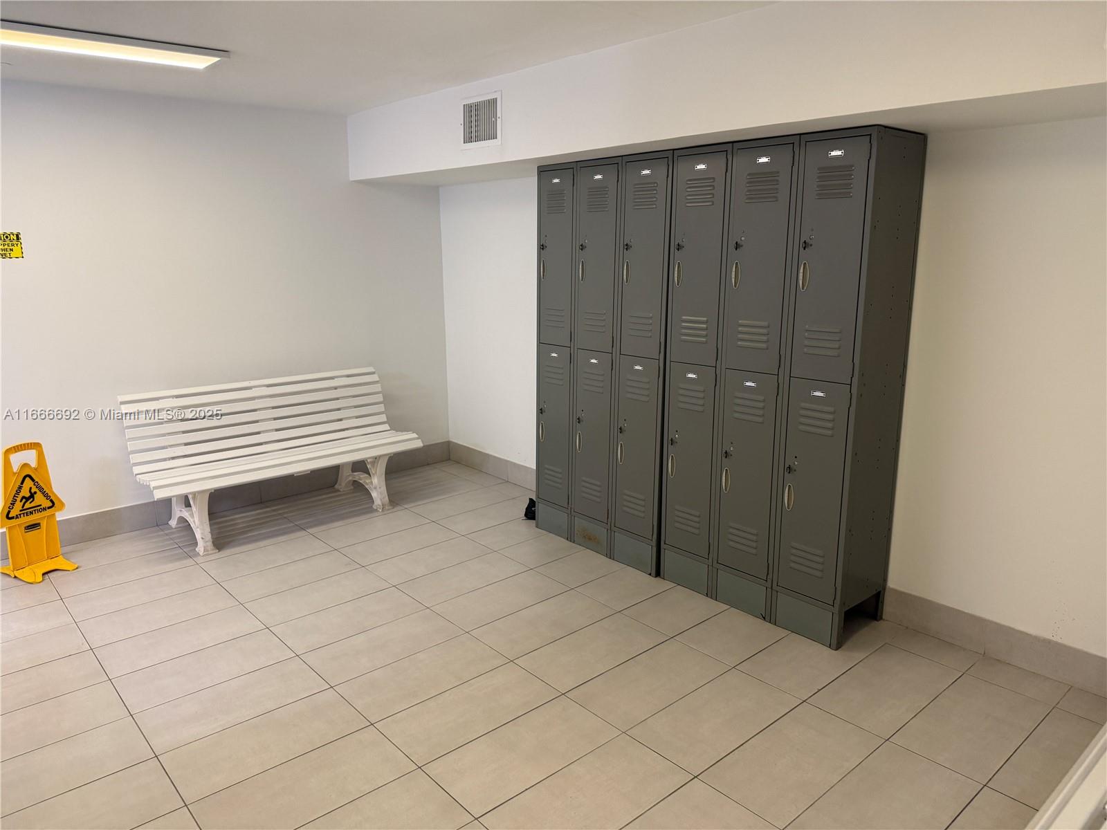 Photo of 2201 Ocean Dr  #904, Hollywood, Florida, 33019 - 