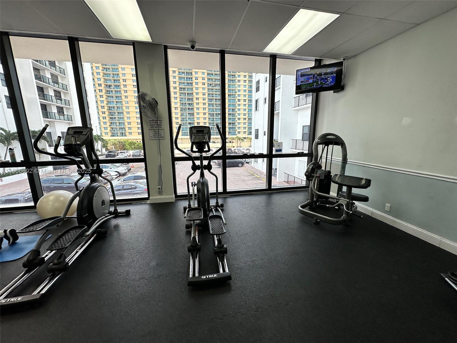 Photo of 2201 Ocean Dr  #904, Hollywood, Florida, 33019 - 