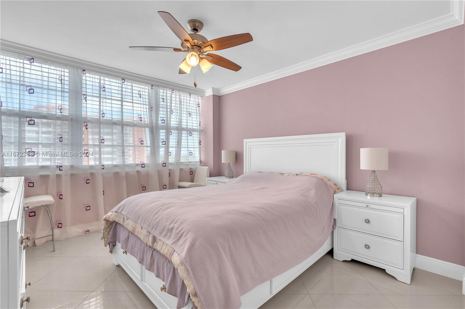 Ver detalles 1225W 2 / 2 1140 sq. ft. $ 2025-01-28 0 foto