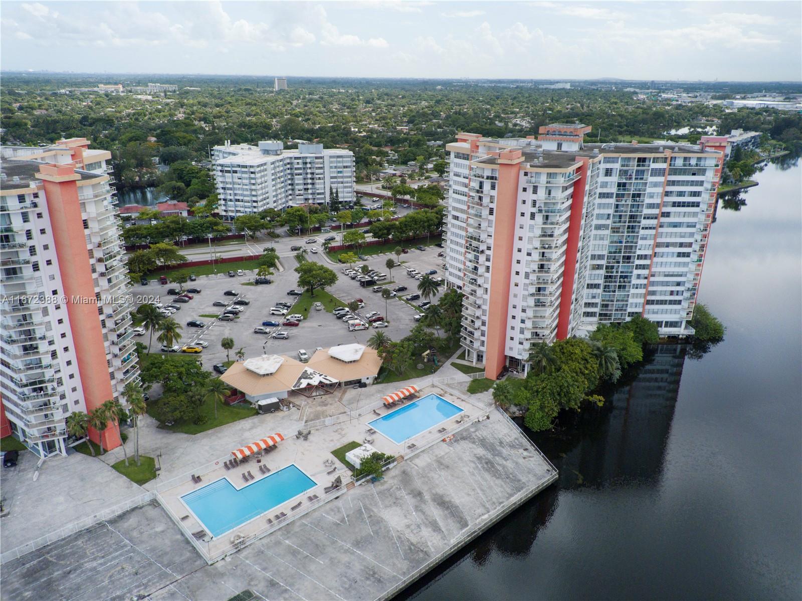 Ver detalles 1225W 2 / 2 1140 sq. ft. $ 2025-01-28 0 foto