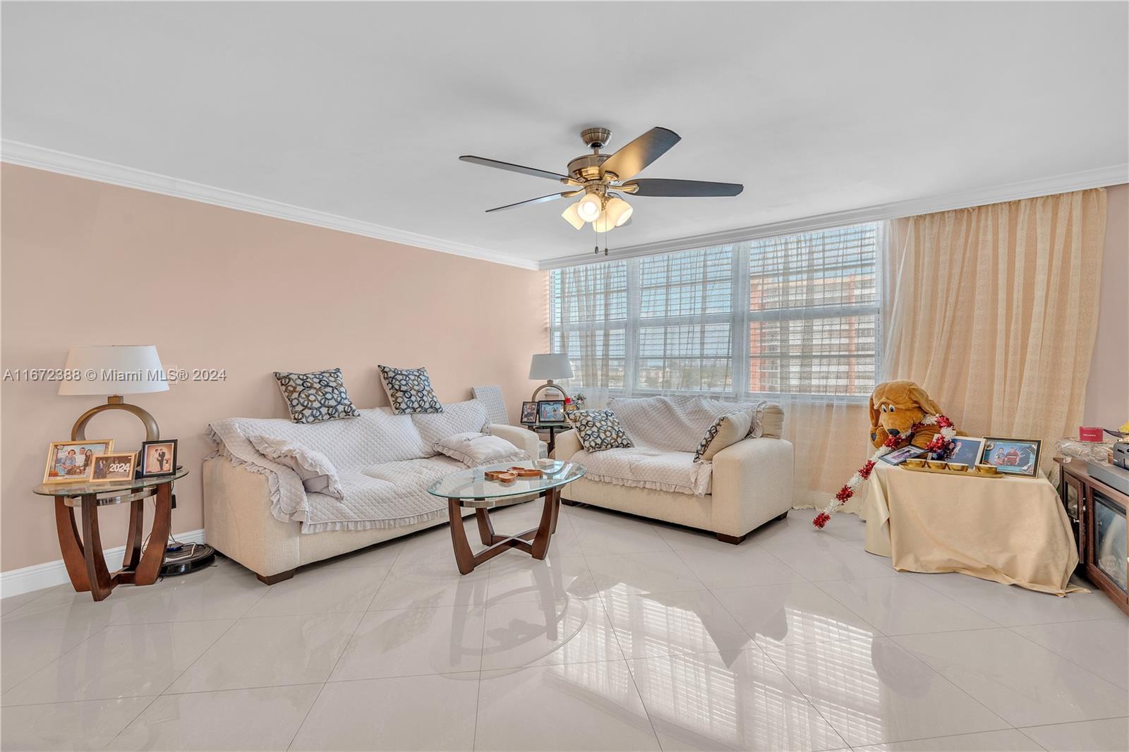Ver detalles 1225W 2 / 2 1140 sq. ft. $ 2025-01-28 0 foto