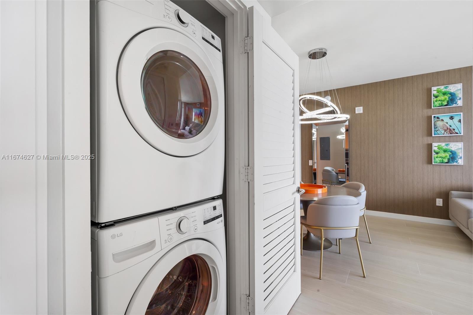 3108 2 / 2 1179 sq. ft. $ 2024-10-11 0 Photo