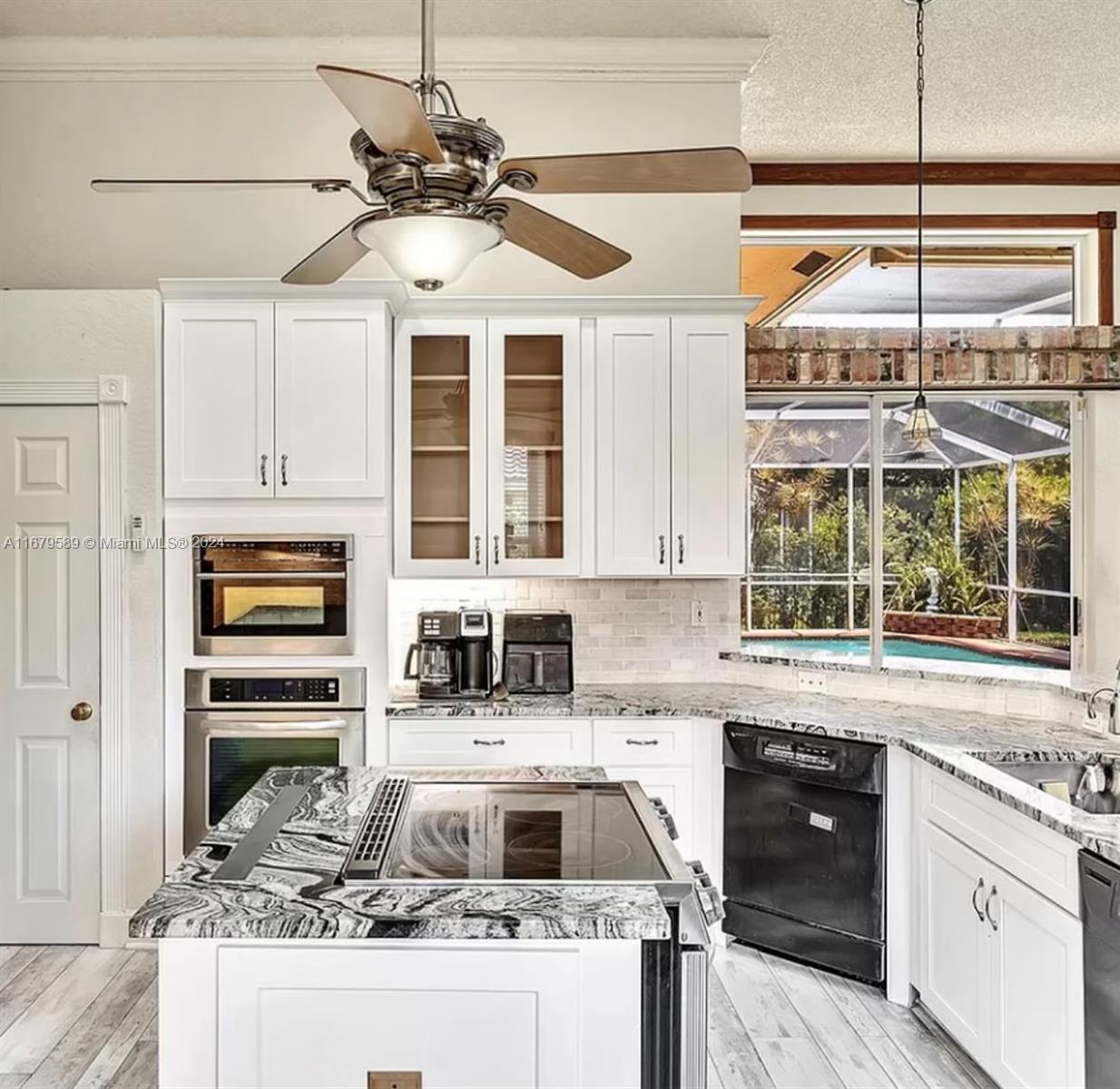 1775 4 / 5 3208 sq. ft. $ 2025-12-02 0 Photo