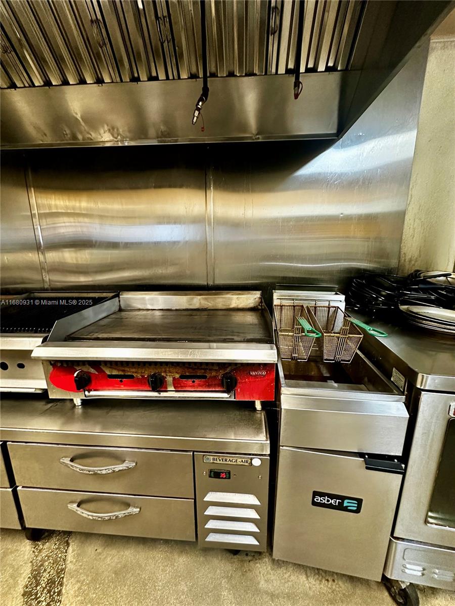 Ver detalles / sq. ft. $ 2025-04-15 0 foto