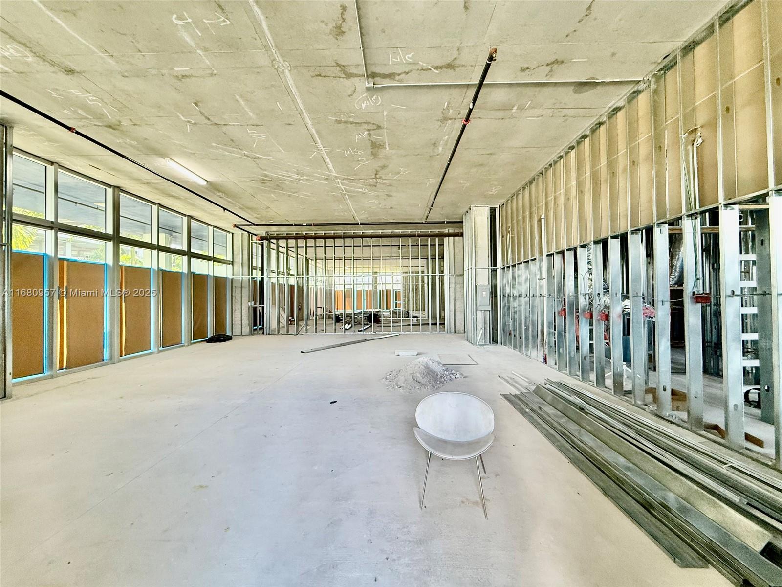 See details 4  /   sq. ft. $ 2025-01-31 0 Photo