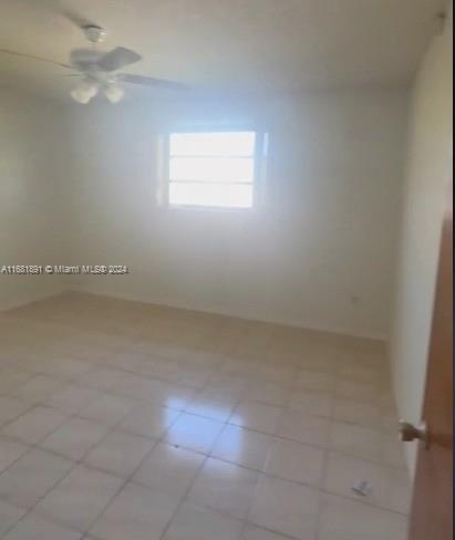 Ver detalles 405 3 / 3 1673 sq. ft. $ 2025-08-18 0 foto