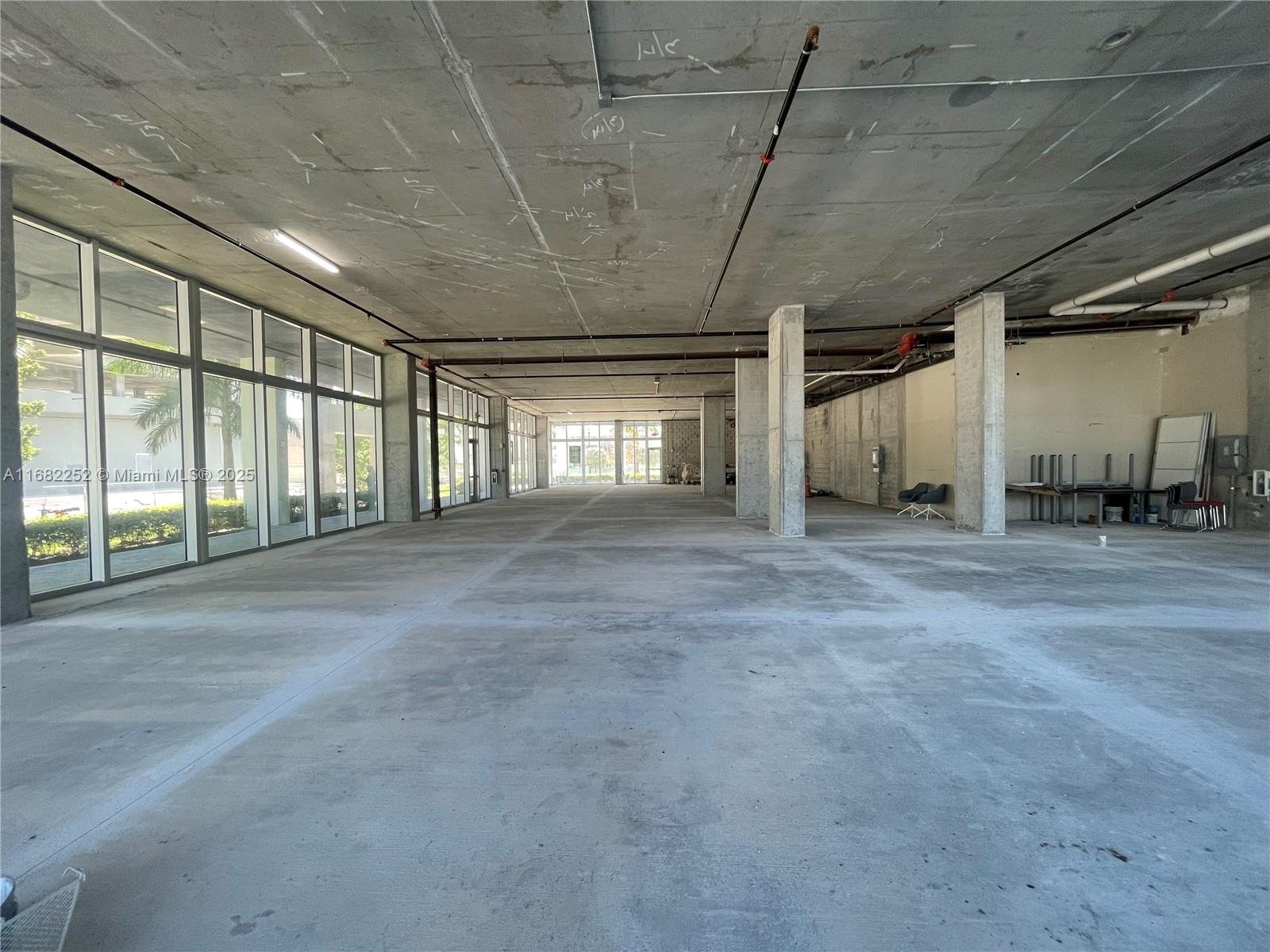 See details 3  /   sq. ft. $ 2025-01-31 0 Photo