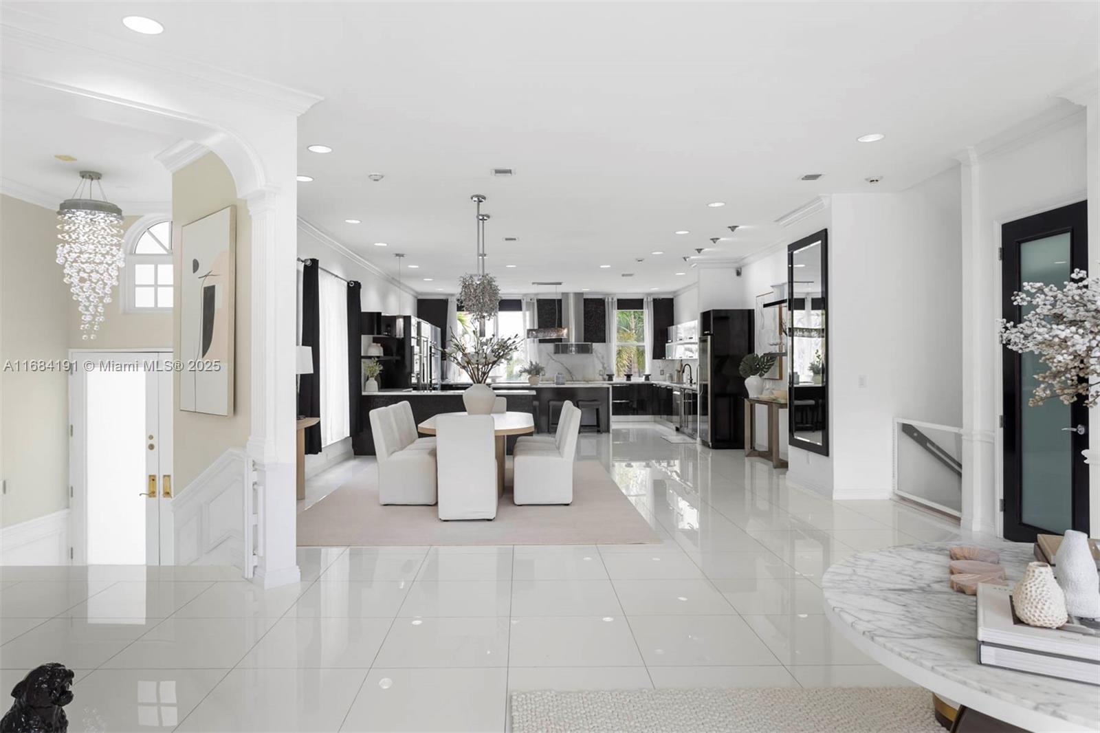Photo of 19555 37th Ave (19555), Aventura, Florida, 33180 -