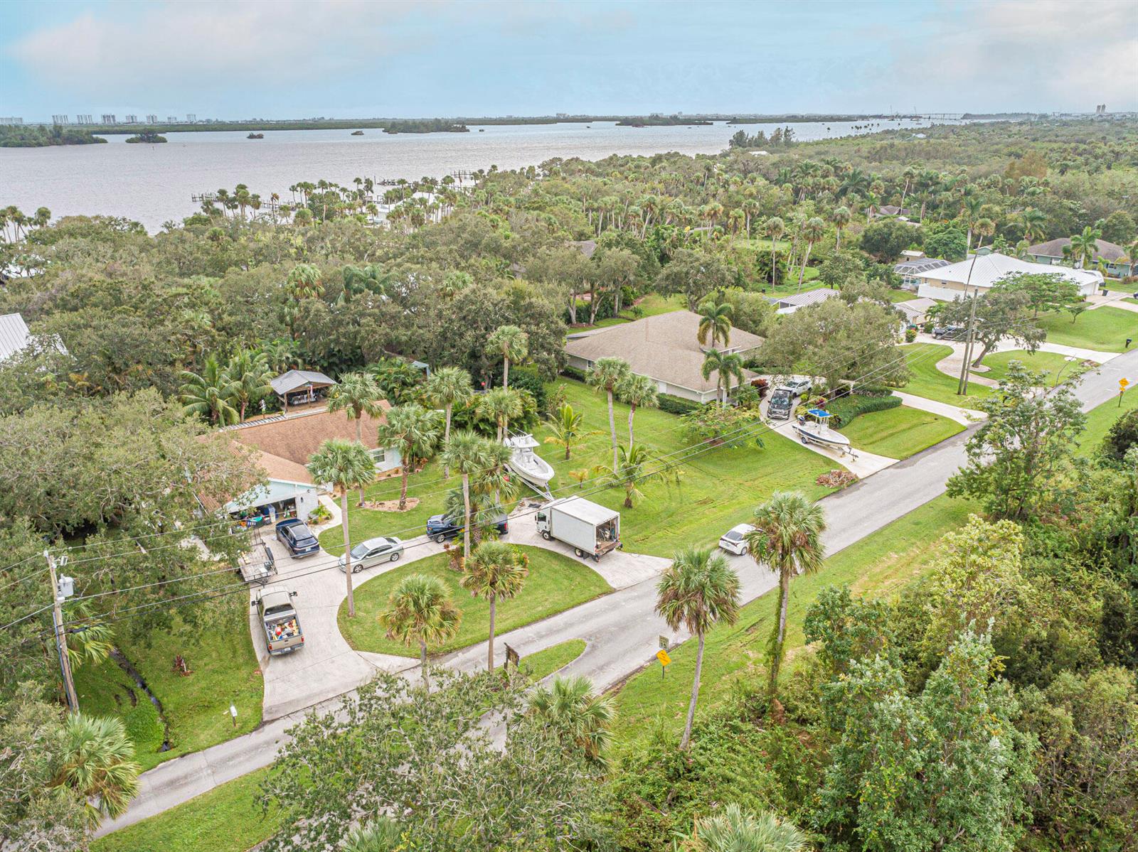  / 0  sq. ft. $ 2026-04-30 0 foto