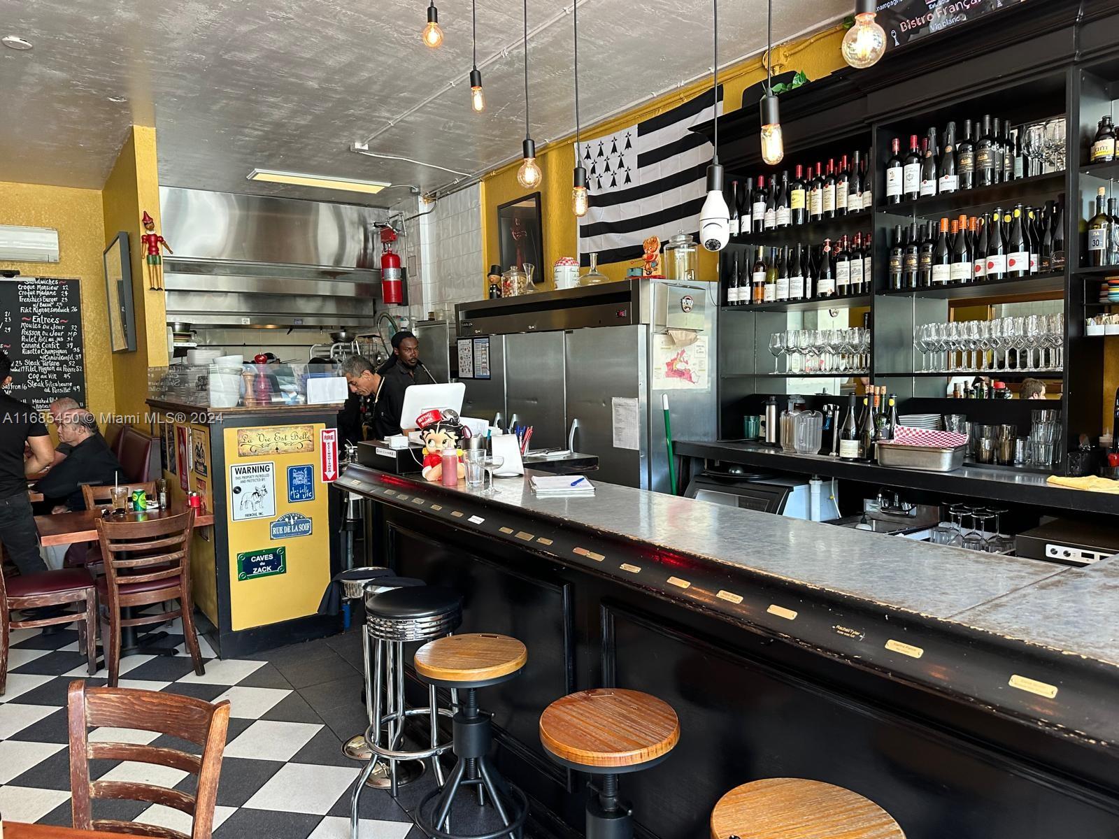 See details / sq. ft. $ 2024-10-30 0 Photo