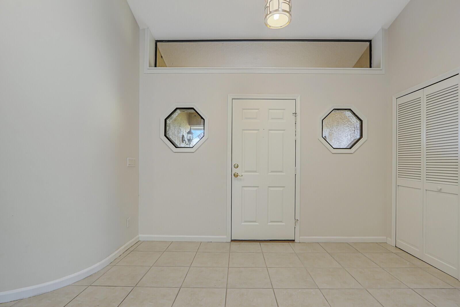 1991 3 / 2 1832 sq. ft. $ 2025-08-01 0 Photo