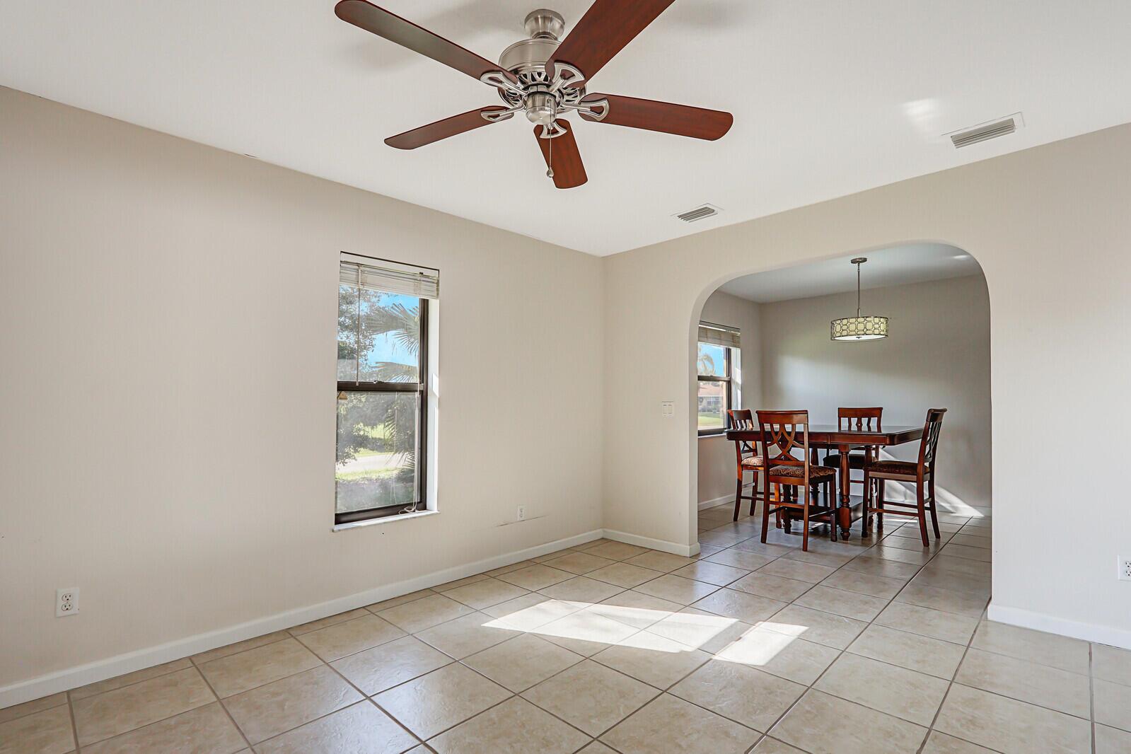 1991 3 / 2 1832 sq. ft. $ 2025-08-01 0 Photo