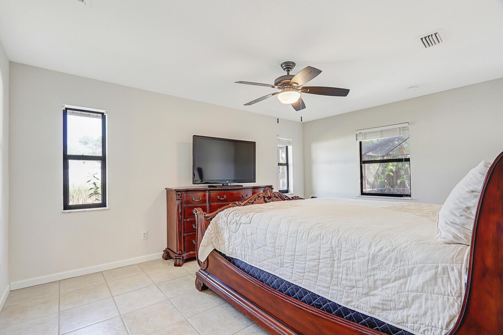 1991 3 / 2 1832 sq. ft. $ 2025-08-01 0 Photo