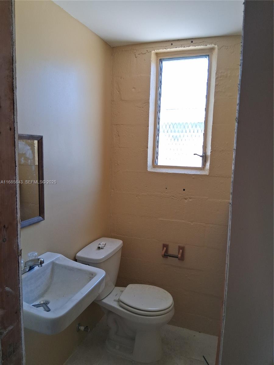   /   sq. ft. $ 2024-10-31 0 Photo