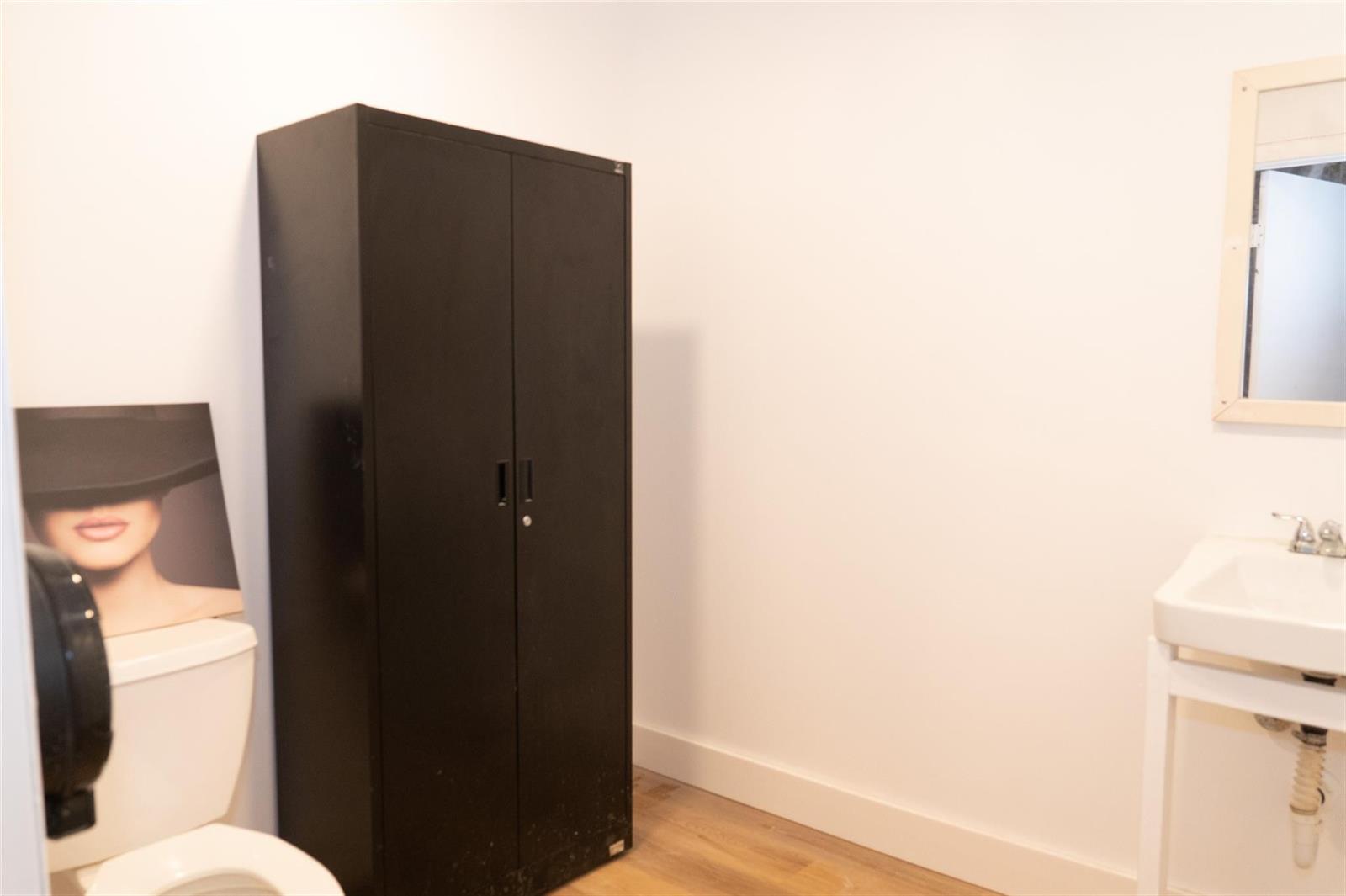 See details / 0 sq. ft. $ 2025-04-02 0 Photo