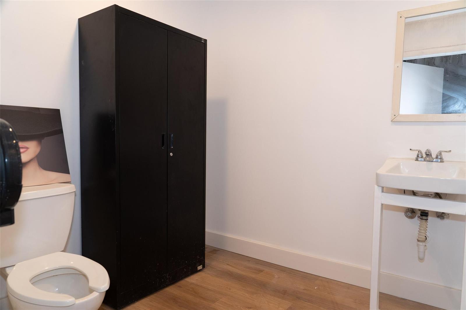 See details / 0 sq. ft. $ 2025-04-02 0 Photo