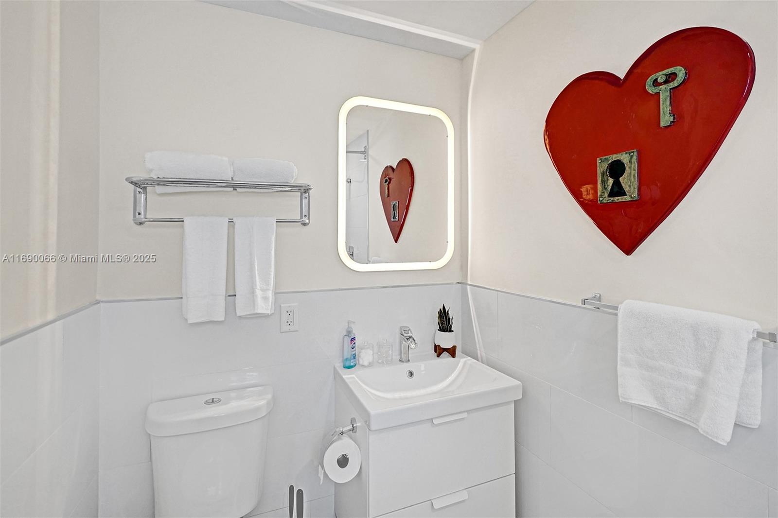   /   sq. ft. $ 2025-03-14 0 foto