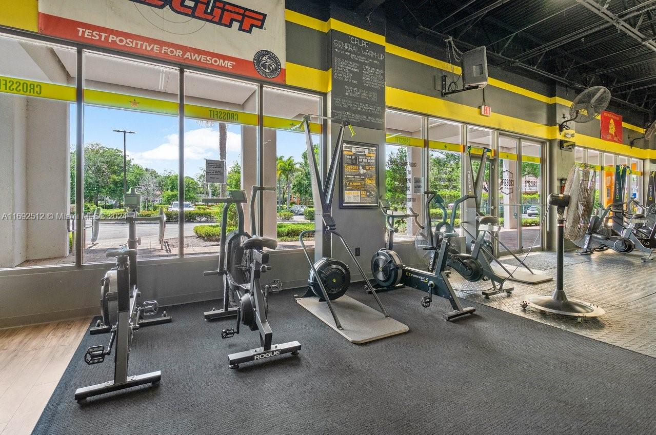   /   sq. ft. $ 2024-11-12 0 foto