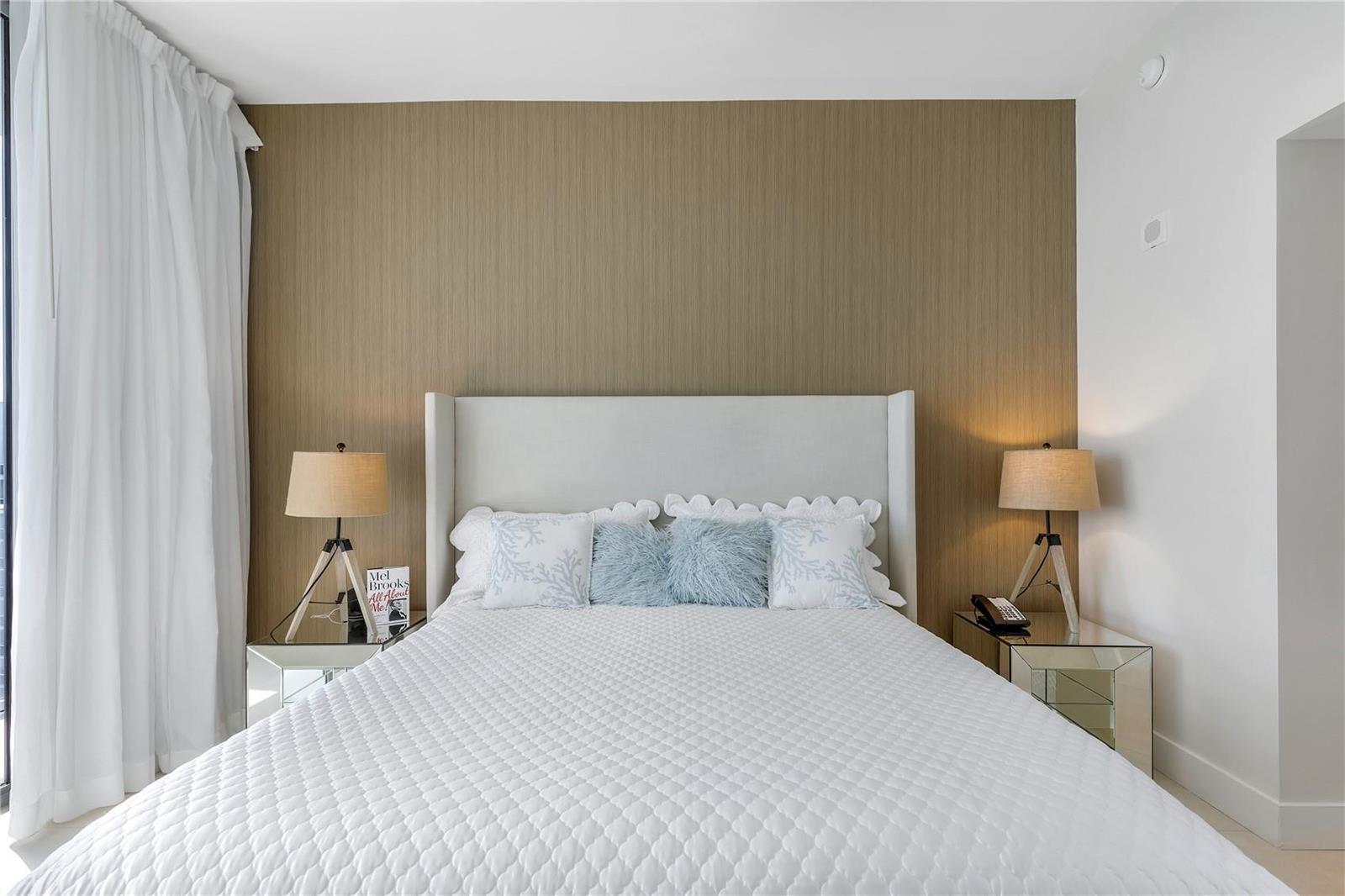 See details Lph3/5 4 / 2500 sq. ft. $ 2025-10-15 0 Photo