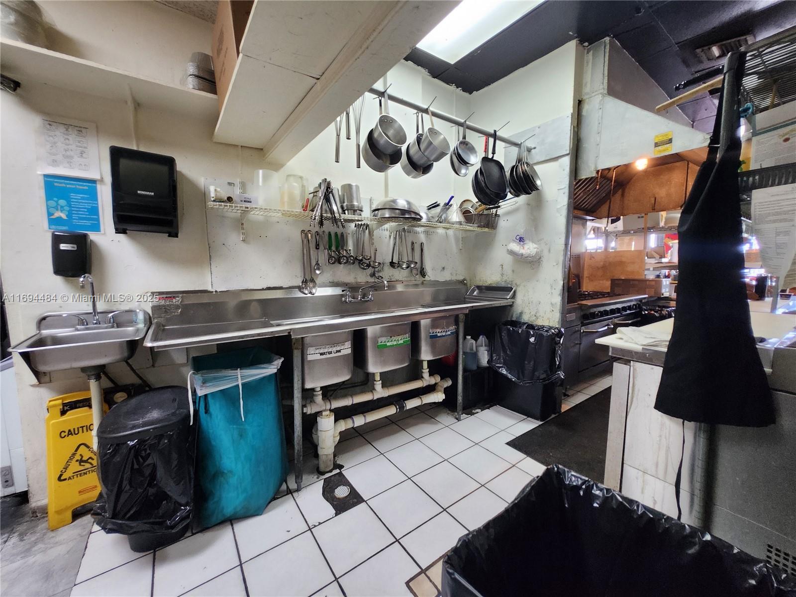 See details / sq. ft. $ 2025-06-02 0 Photo