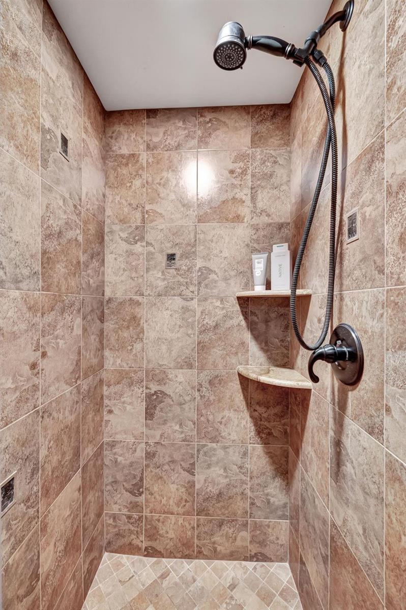 See details 60H / 0 sq. ft. $ 2025-06-24 0 Photo