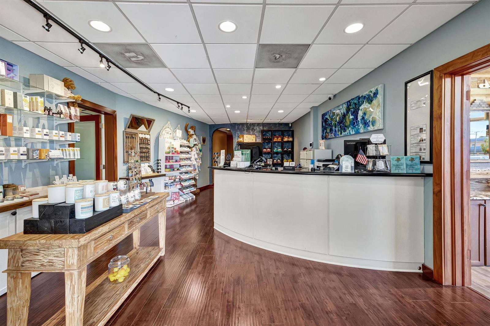 See details 60H / 0 sq. ft. $ 2025-06-24 0 Photo