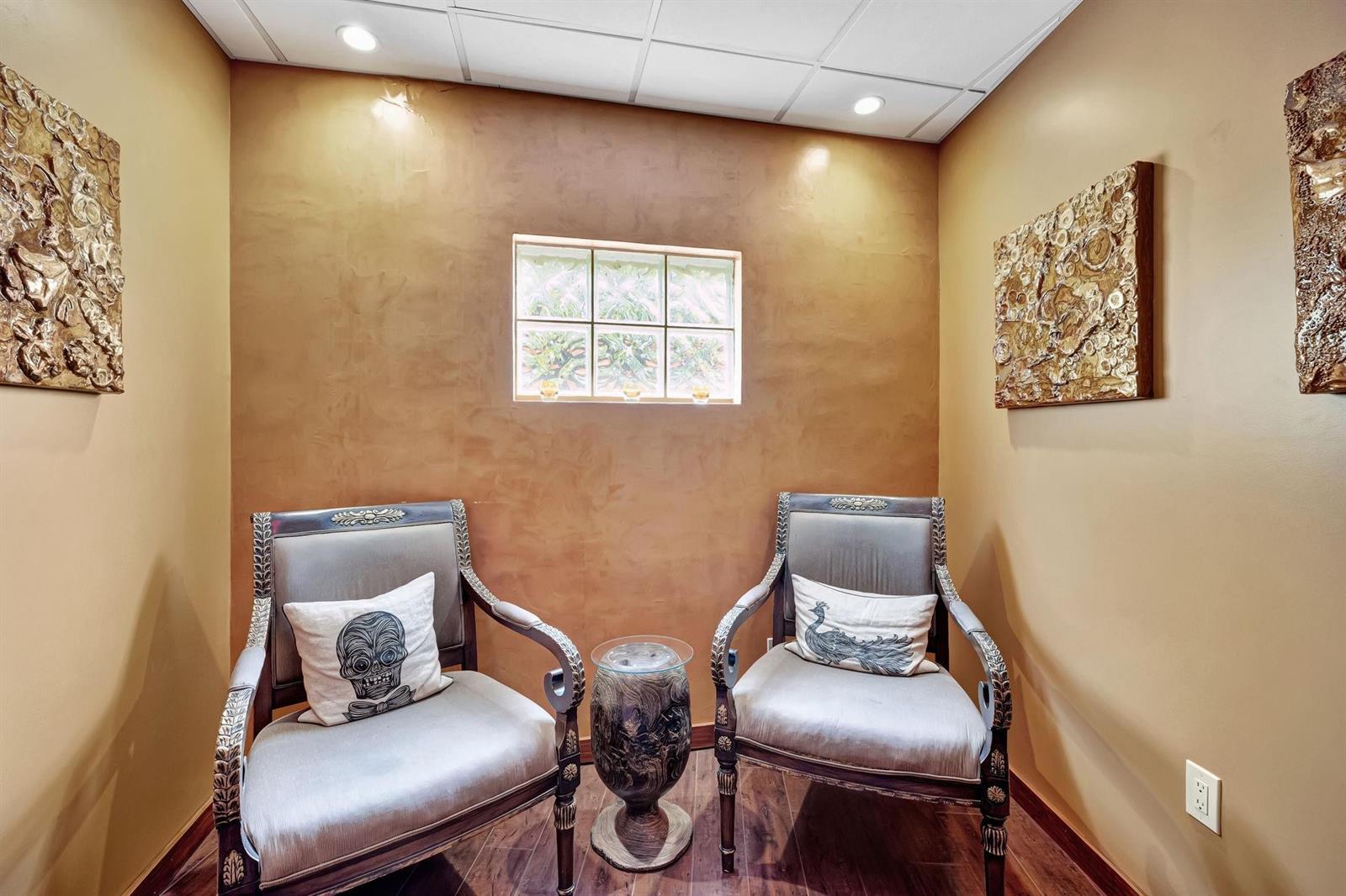 See details 60H / 0 sq. ft. $ 2025-06-24 0 Photo