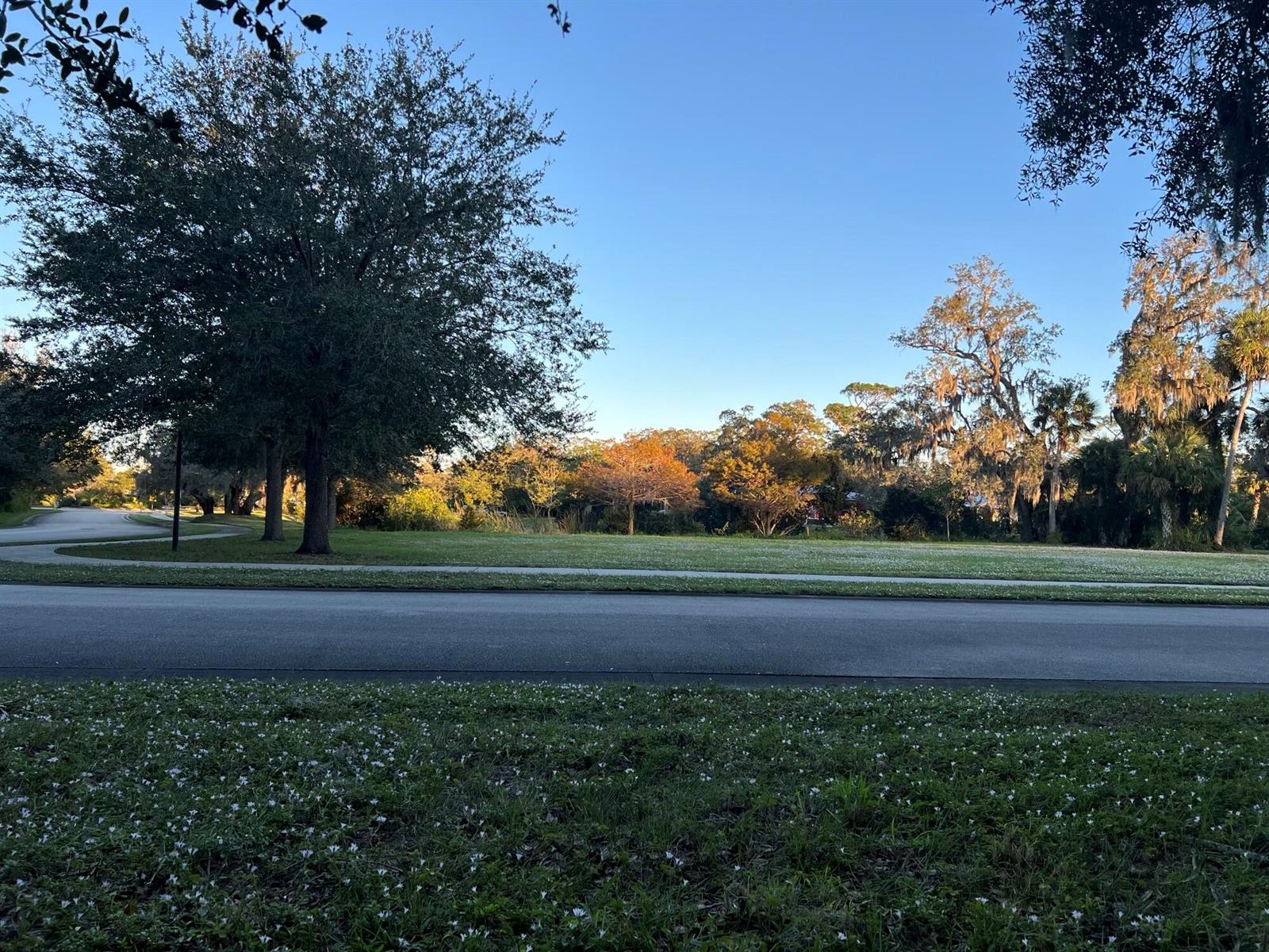 See details / 0 sq. ft. $ 2025-10-07 0 Photo