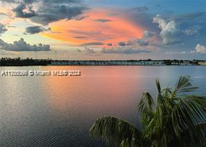 See details 205 1 / 2 873 sq. ft. $ 2025-12-09 0 Photo