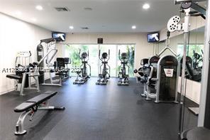 See details 205 1 / 2 873 sq. ft. $ 2025-12-09 0 Photo