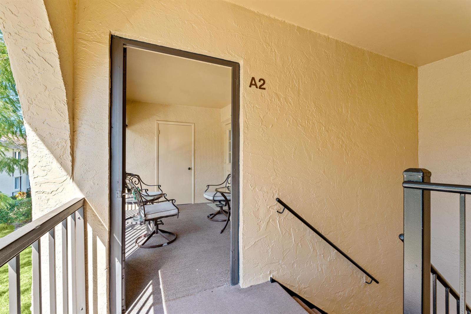 Ver detalles A-2 2 / 2 924 sq. ft. $ 2026-06-06 0 foto