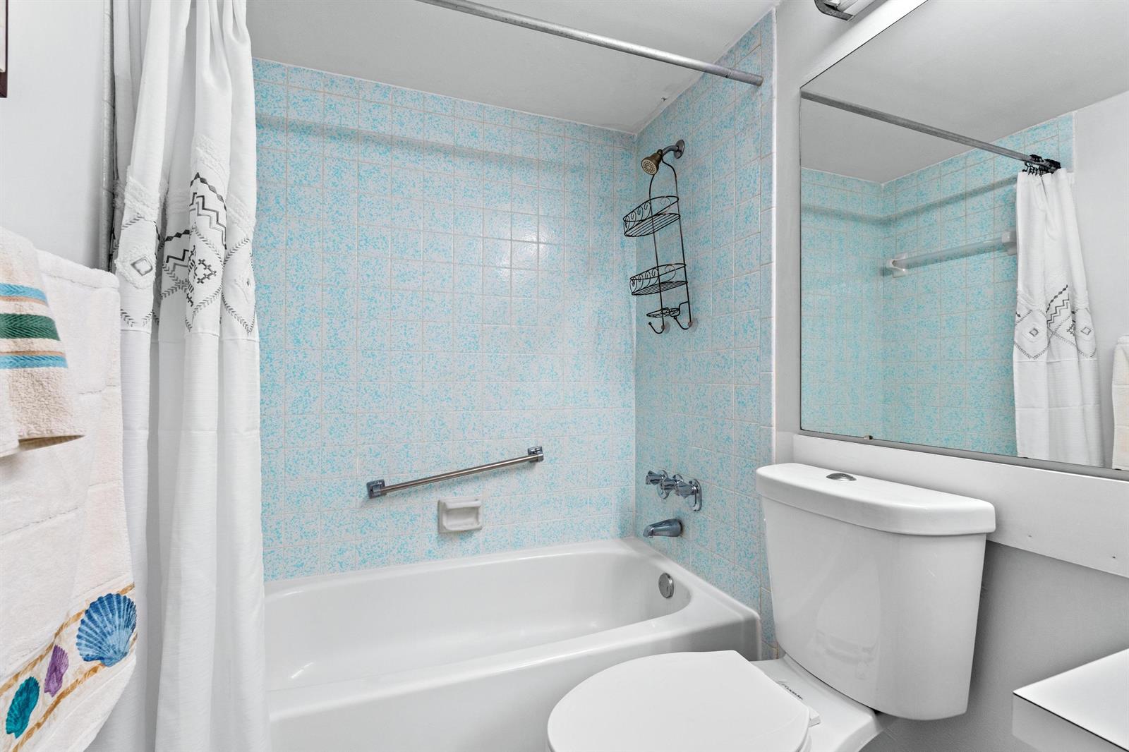 Ver detalles A-2 2 / 2 924 sq. ft. $ 2026-06-06 0 foto