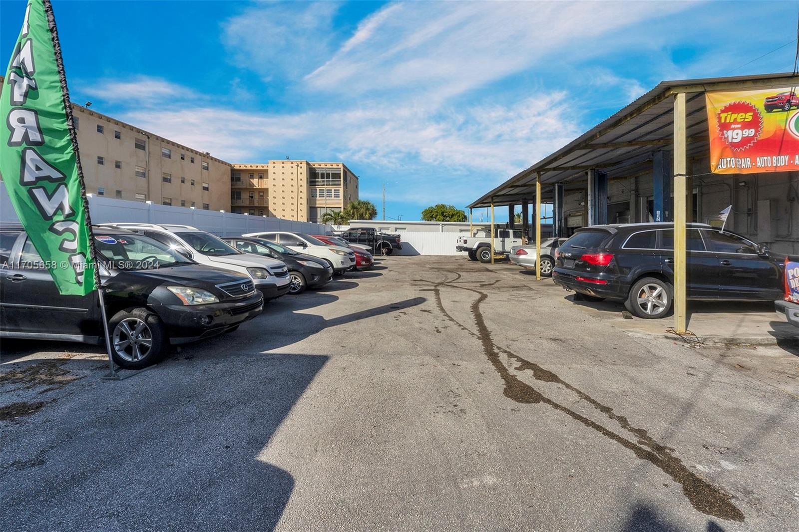 See details / sq. ft. $ 2025-02-13 0 Photo