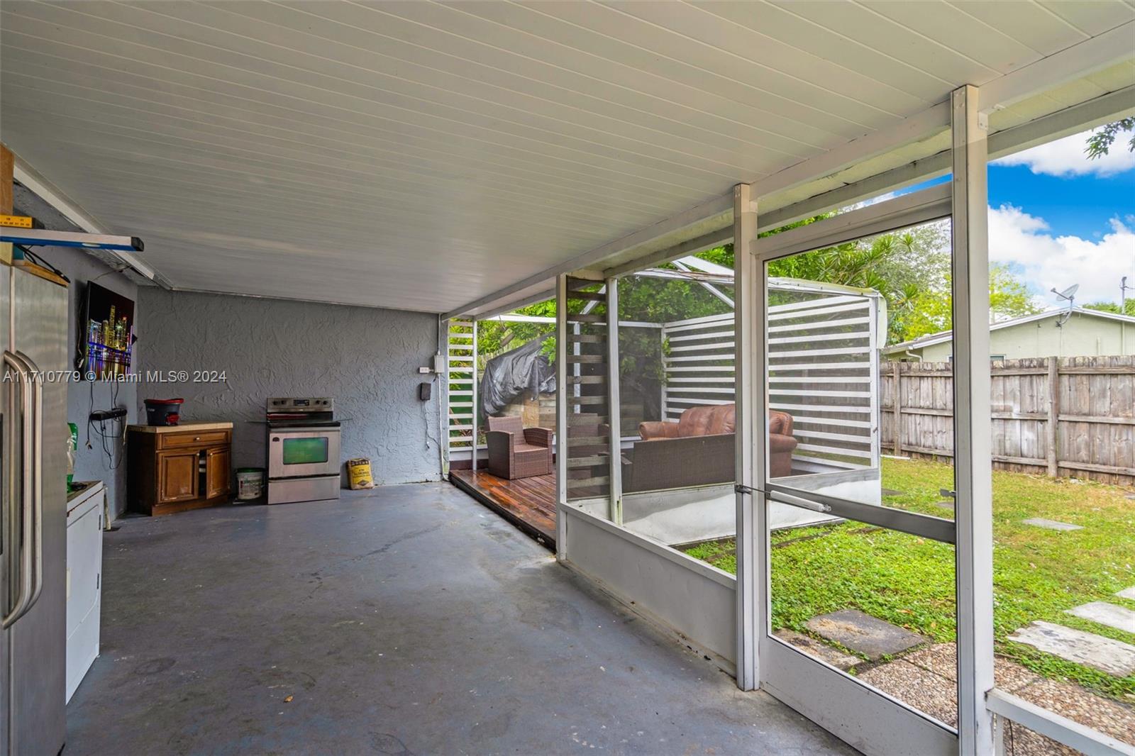 6707 4 / 2 1772 sq. ft. $ 2025-08-14 0 foto